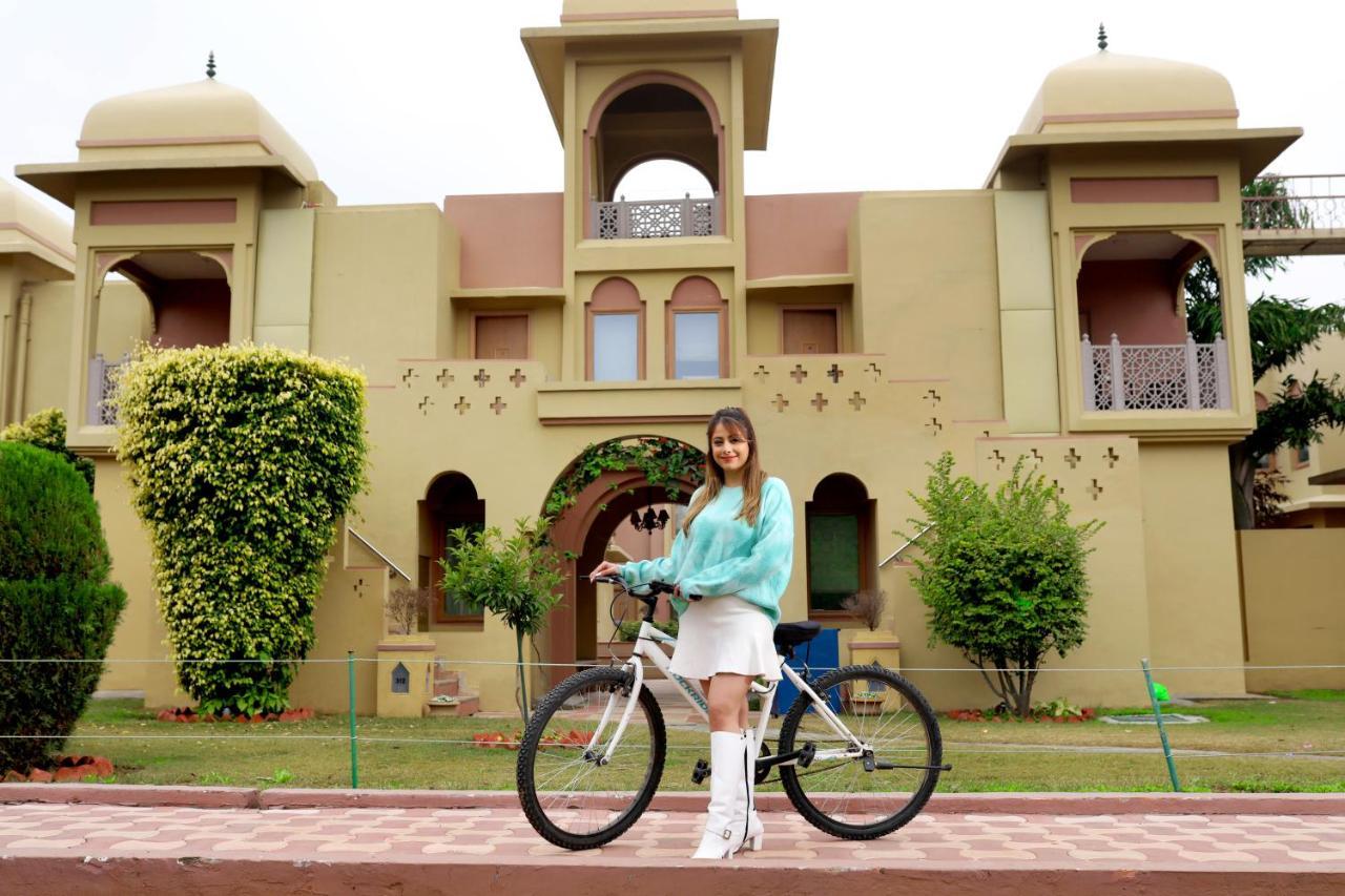 Heritage Village Resort & Spa Manesar-Γκουργκάον Εξωτερικό φωτογραφία